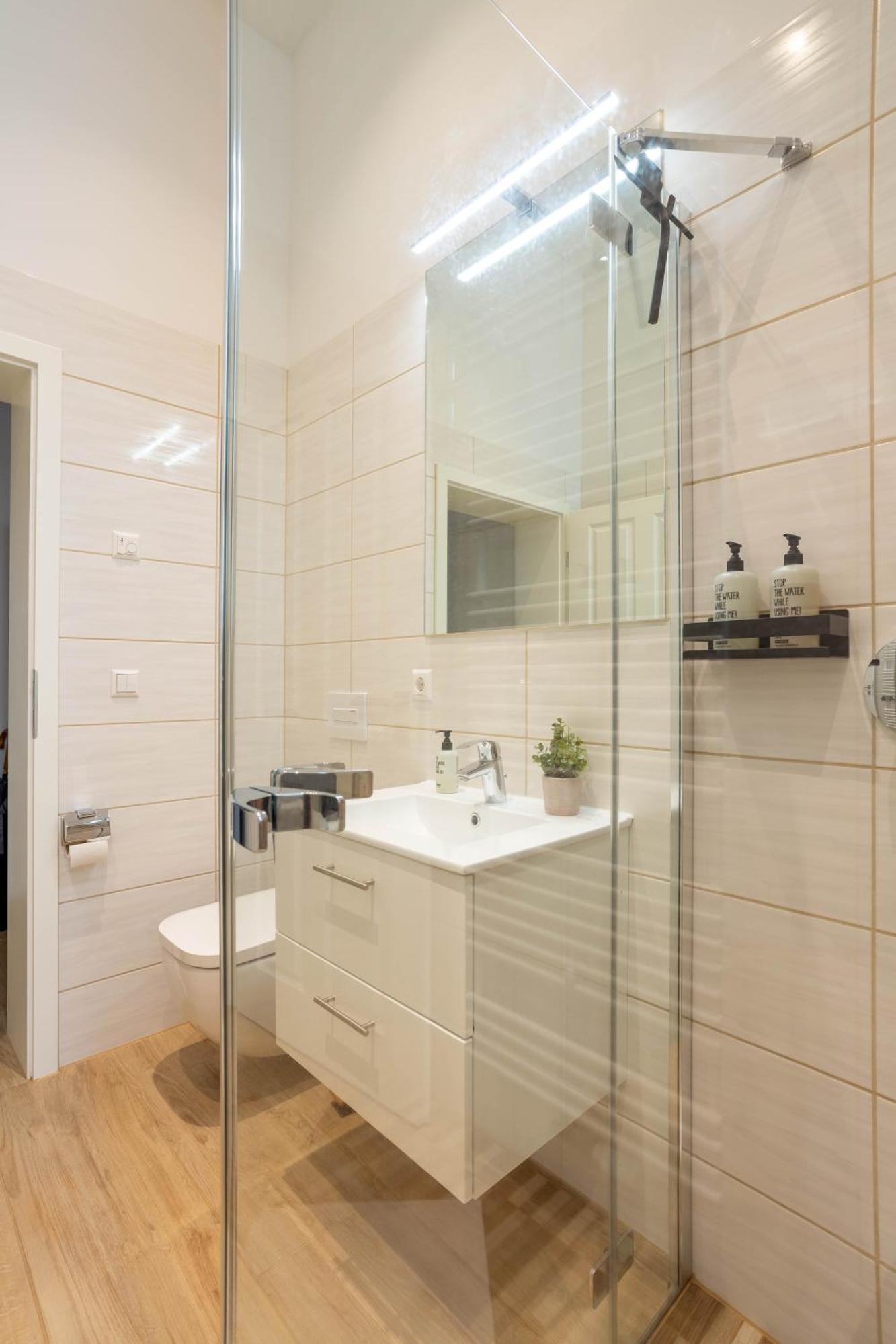 Soulscape Apartments Loft Zwickau Citycenter Mit Tg-Stellplatz, Magenta-Tv Und Klima Exterior foto
